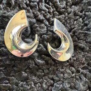 Pierced earrings 1978